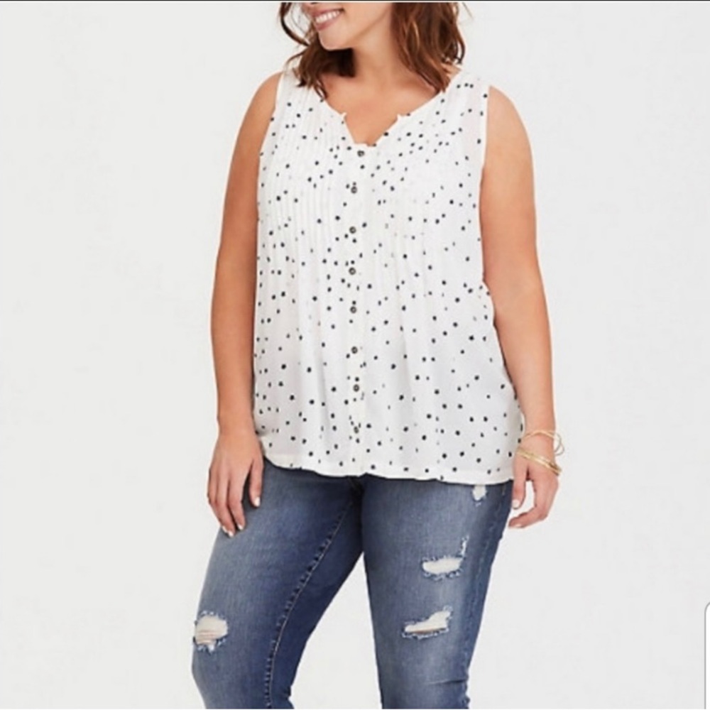 Torrid Star Print Dobby Pleat Front Tank Size 3X